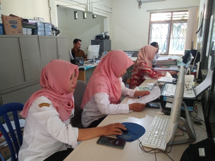 KERJA PERANGAKAT DESA ,,PEMERINTAH DESA ARJOSARI  ( TUSINO ) 01